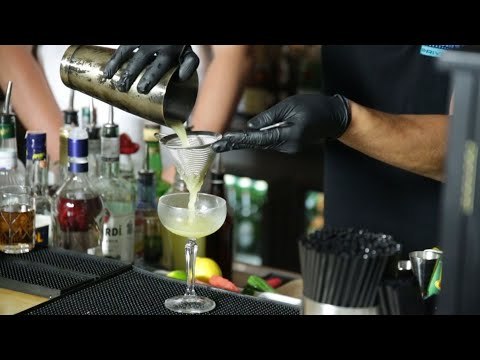 Kokteilet që duhet të pimë këtë verë për arsye shëndetësore dhe për qejf | Ora Verore