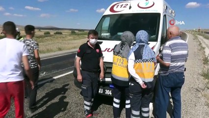 Ramazan Bayramı'nda gelemediği eşinin mezarından dönerken kaza yaptı