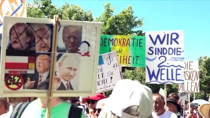 Берлин: "Вторая волна — это мы!"