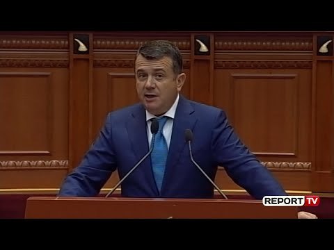 Report TV - Debati, Balla: Ne kemi dhënë 110 milionë $, Berisha u tall me ish-të përndjekurit