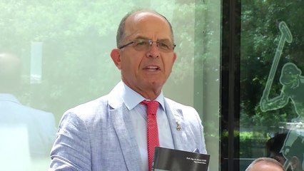 Ora News - Tërmeti “frymëzon” Sazan Gurin, sjell librin “Drithërimat e Tokës”