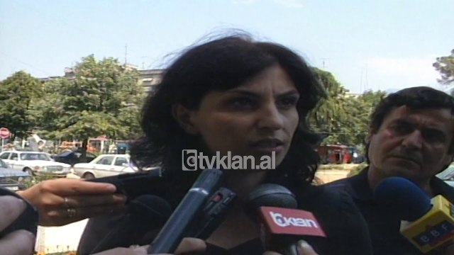 Jozefina Topalli interviste per vrasjen e kolonel Arben Zylyftarit - (4 Gusht 2000)