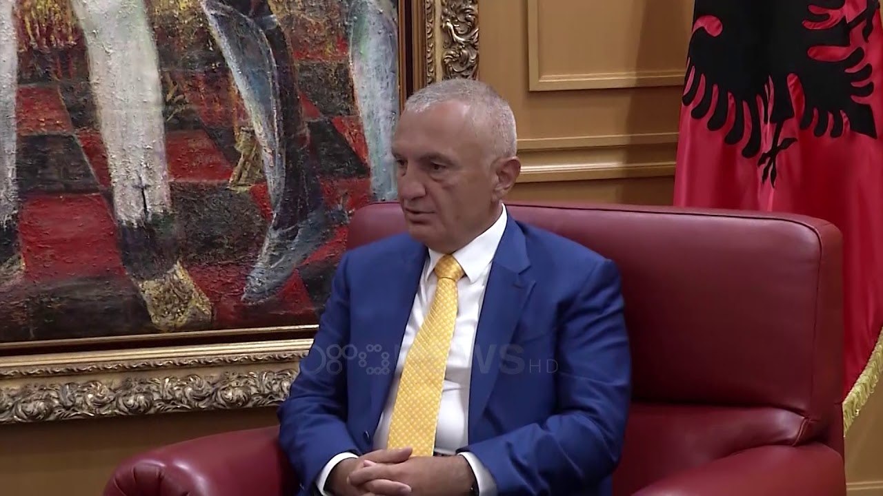 Ora News - Ndryshimet Kushtetuese, Meta kthen Bashën dhe Ramën në tryezë