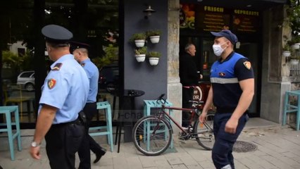 Top News - Kontollet për maska/ Vendosen 17 gjoba për mosmbajtjen