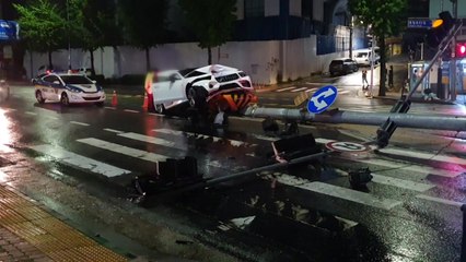 음주운전 추정 교통사고 잇따라...2명 부상 / YTN