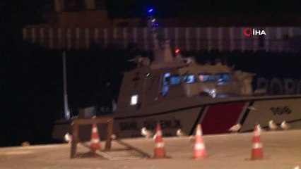 Heybeliada'dan denize açılan tekne kayalıklara oturdu