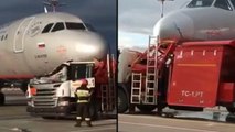 Rusya'da tanker havaalanında uçakla çarpıştı