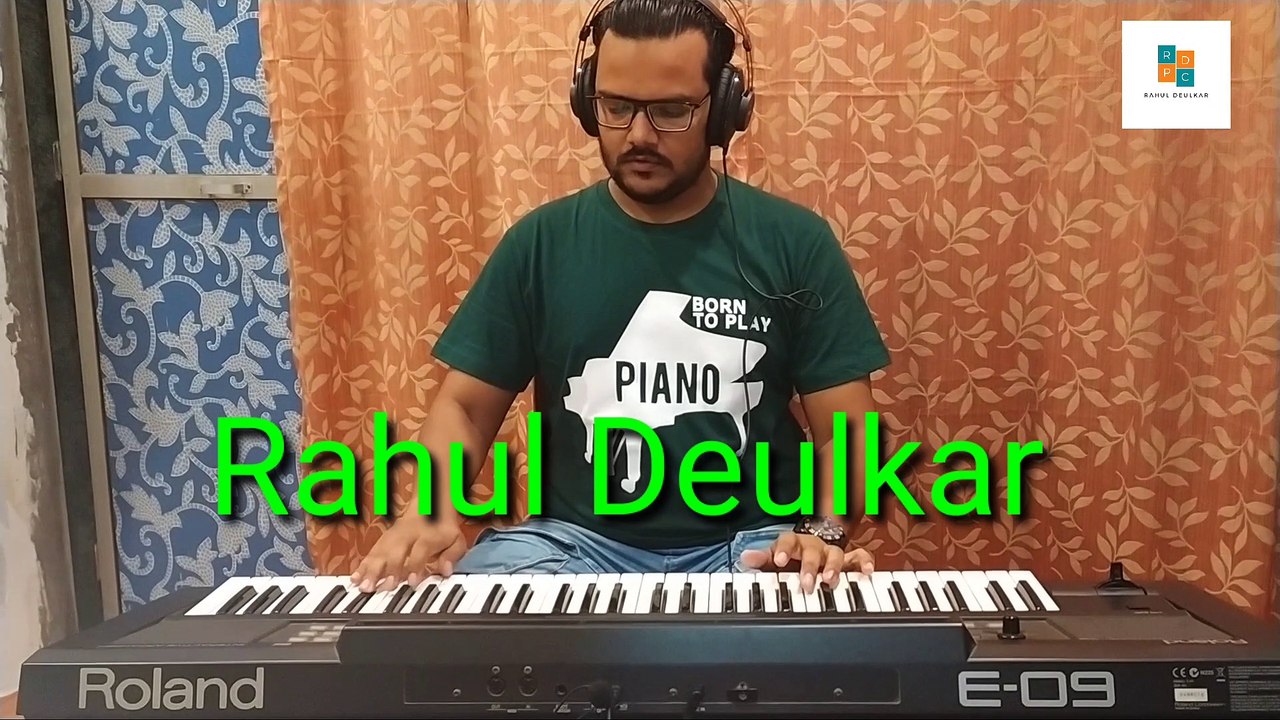 कारल्या डोंगरावर पडलाय धुका ! Karlya dogaravar padalaya dhuka on piano keyboard