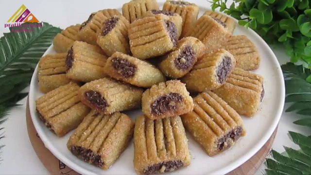 BİR ŞERBETLİ TATLI BU KADAR MI HAFİF BU KADAR MI LEZZETLİ OLUR LOKUM GİBİ İRMİK TATLISI TARİFİ✔