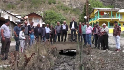 Sağanak yağış Oltu’da sele dönüştü