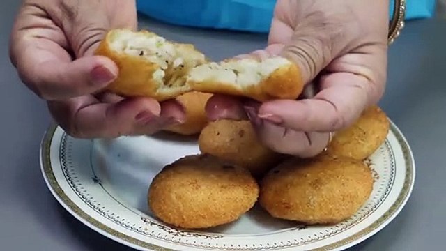 Stuffed Semolina Kakara Pitha Recipe - Kakra Pitha Odia Recipe - Nisha Madhulika - Rajasthani Recipe - Best Recipe House