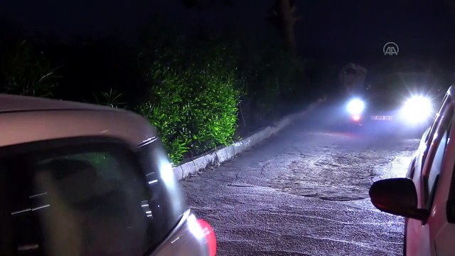 Menderes'teki orman yangınına müdahale ediliyor - Bir site tedbir amaçlı boşaltıldı - İZMİR