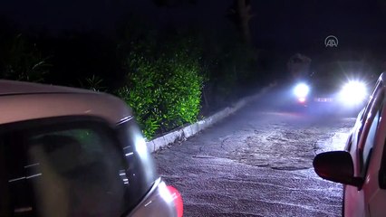 Menderes'teki orman yangınına müdahale ediliyor - Bir site tedbir amaçlı boşaltıldı - İZMİR