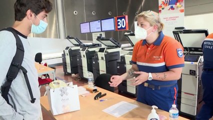 Γαλλία: Υποχρεωτικά τεστ COVID-19  για ταξιδιώτες από 16 χώρες