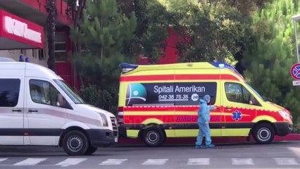 Ora News - Pacientja niset për në Rinas për ta kuruar jashtë Shqipërisë