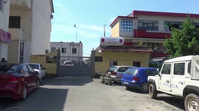 Ora News - Dhunimi i 17-vjeçares në Krujë, arrestohet kreu i grupit, drejtonte mjetin pa patente