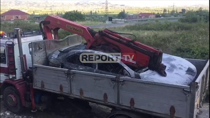 Report TV -Pamjet kur kamionçina largon mjetin e djegur të autorëve nga zona me ullishte