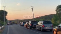 Përplasen tre makina në rrugën Lezhë- Shkodër, plagosen 4 persona, 2 prej tyre në gjendje të rëndë