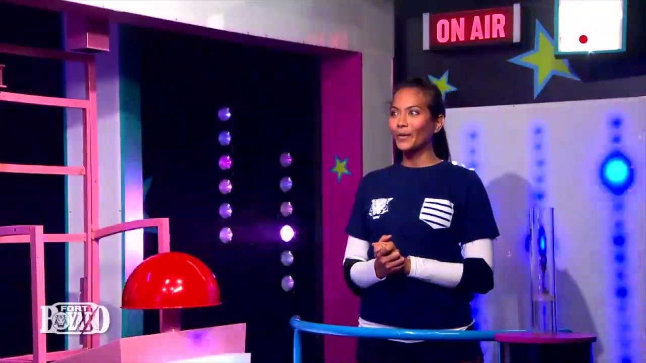 Fort Boyard 2020 : extrait de Vaimalama Chaves dans l'épreuve "Slaïme" (8 août 2020)