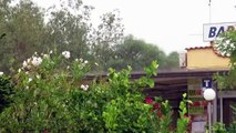 Piove al  Villaggio camping Lungomare Cropani Marina   - ESTATE 2020