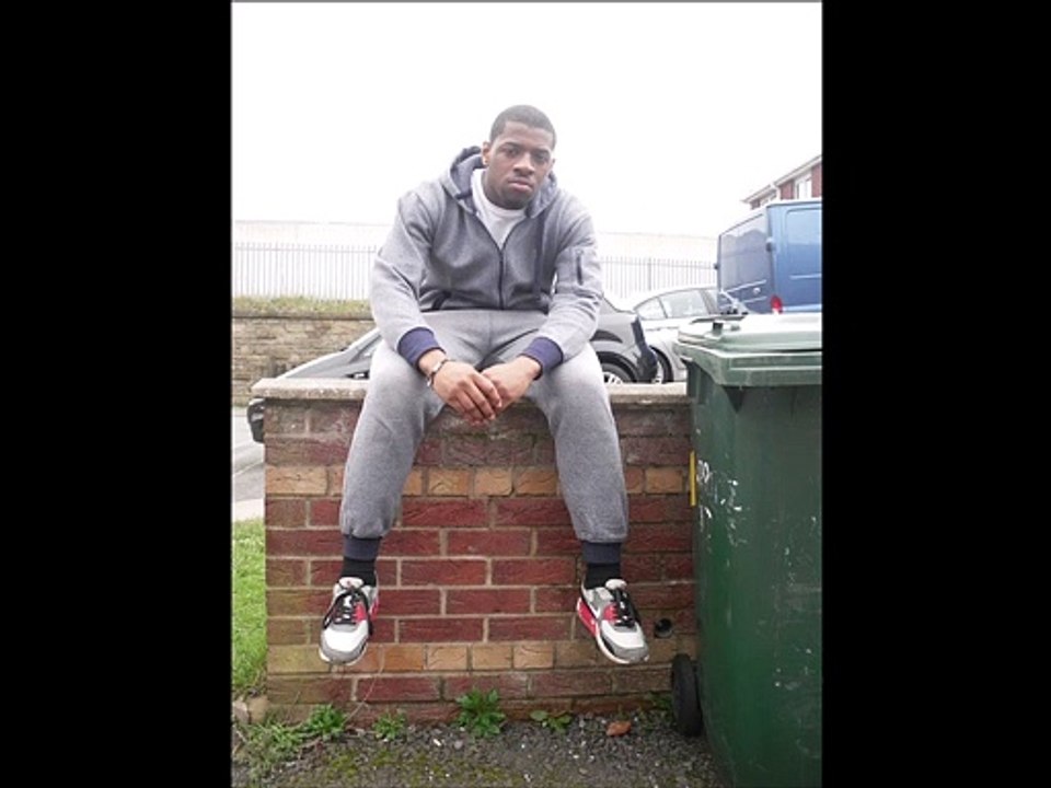 Warren Ndoua Round World