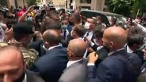 Macron promete ayuda a Líbano y pide 