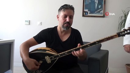 Türkücü avukat baro tartışmalarını yumuşatmak için albüm çıkardı