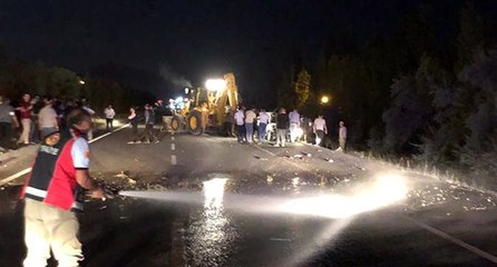 Otomobil refüje çarptı: 1 ölü, 5 yaralı