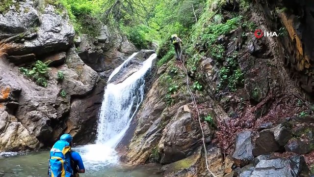 Bursalılar 40 derecede yanarken, onlar 7-8 derecede yüzdü