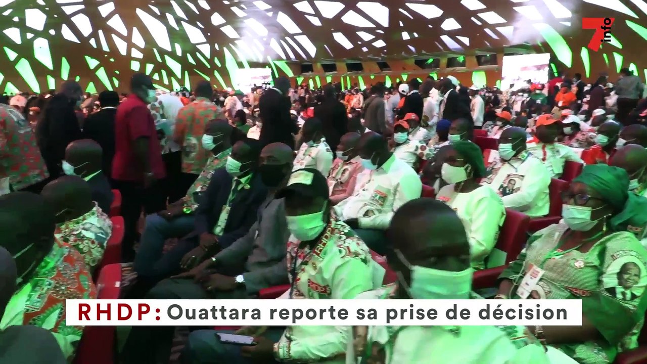 Alassane Ouattara reporte sa prise de décision
