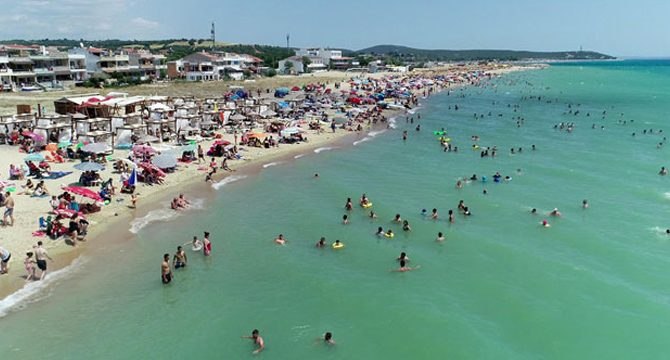 Saros Körfezi'ne tatilci akını