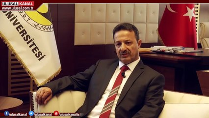 Lüks düşkünü rektör istifa etti