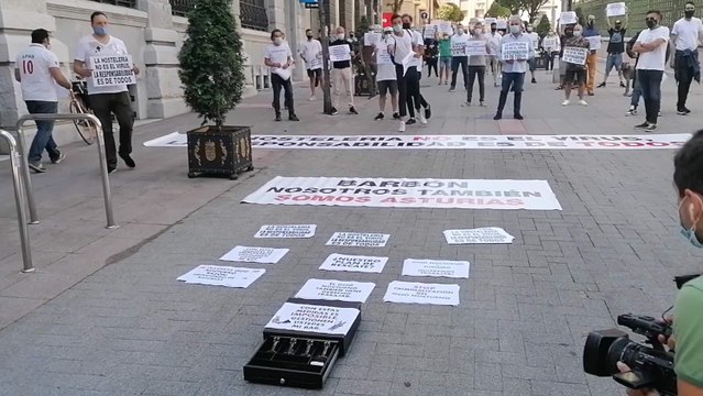 Hosteleros del ocio nocturno se movilizan en Oviedo