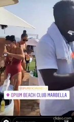 Fiesta en la discoteca Opium de Marbella