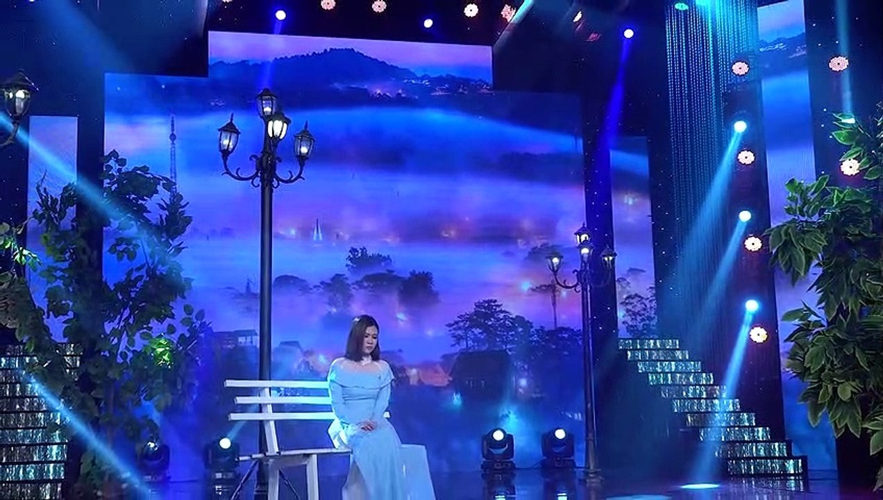 Thành Phố Sương Mù - Phan Diễm