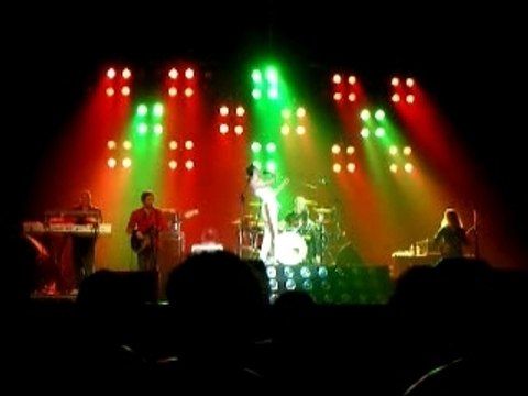 Somebody To Love - One Night Of QUEEN lyon