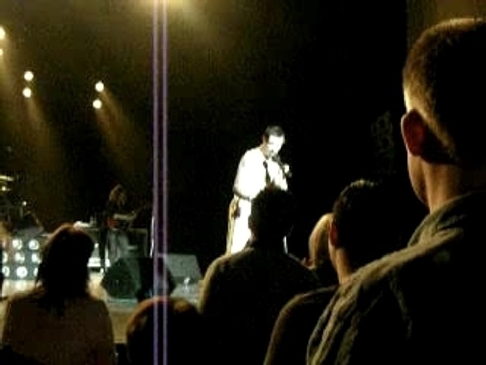 Chauffage de salle + Now I'm Here - One Night Of QUEEN lyon