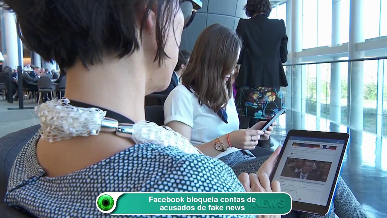 Facebook bloqueia contas de acusados de fake news