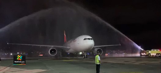 tn7-Llegó-al-país-el-primer-avión-con-turistas-tras-4-meses-de-cierre-030820