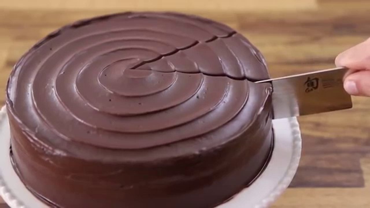 Chocolate Cake Recipe-How to Make Chocolate Cake at home...