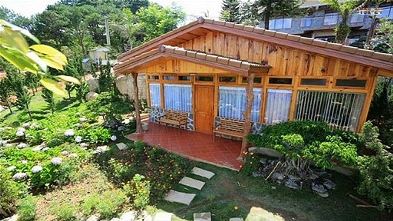 Beautiful small houses in the world - House and Flower
