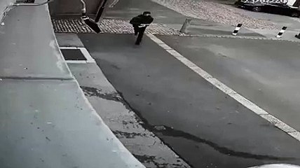 Man hunted over knifepoint robbery in Sheffield