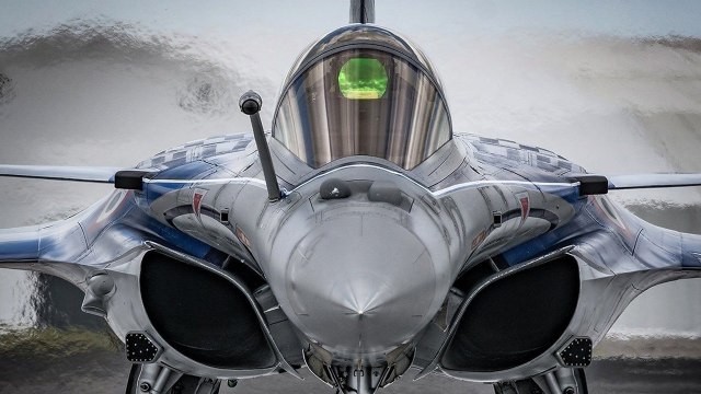 Rafale வைத்து சீனாவை அதிர வைக்கலாம்- முன்னாள் அதிகாரி தகவல்