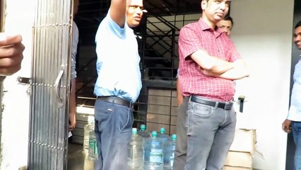 Young cobra is freed after becoming stuck in glue trap in western India