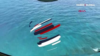 Issız adadan kumsala yazdıkları dev yazıyla kurtuldular