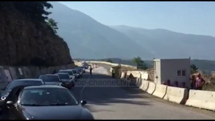 Descargar video: Top News - Për fundjavë në Shqipëri/ Fluks udhëtaresh në pikën e Morinit