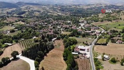 Dereye atılan kurban atıkları 150 kişiyi hastanelik etti