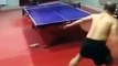 Ping pong : il perd quand même un point malgré ses efforts et ses agitations !