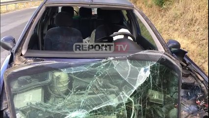 Aksident në aksin Fier-Levan, autobusi i udhëtarëve përplaset me një automjet, shpëtojnë pasagjerët