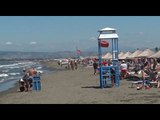 Ora News - Lezhë, plazhi i Tales një destinacion i parapëlqyer për pushuesit ditorë